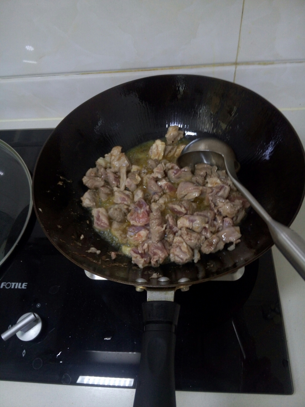 电饭锅版碎肉抓饭的做法 步骤2