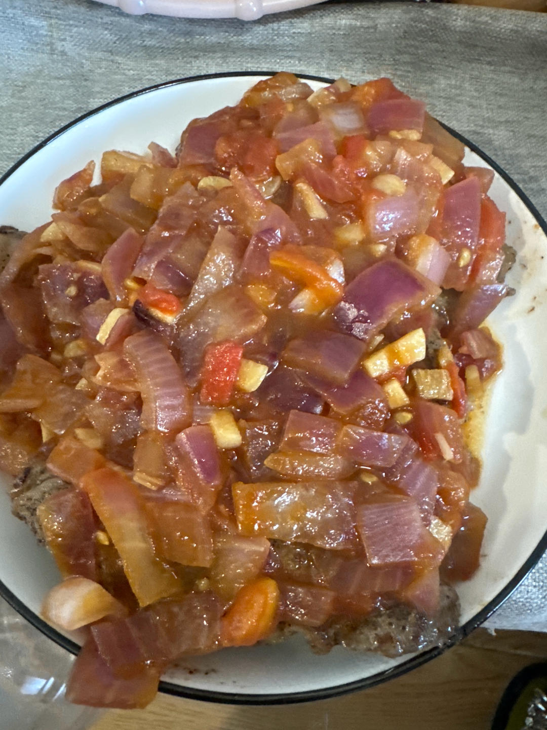 黑椒牛排（配酱汁做法）