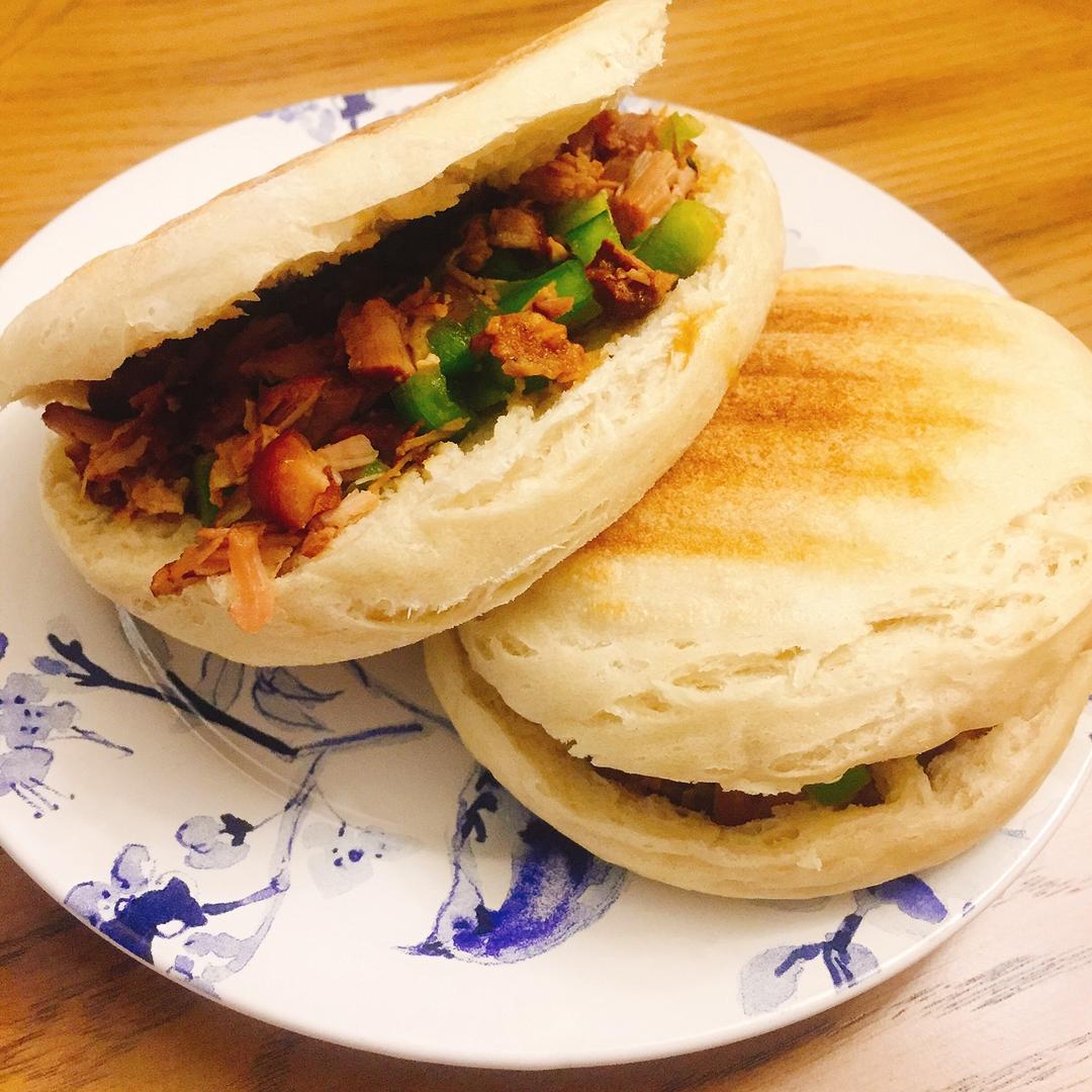 肉夹馍(白吉馍的制作)