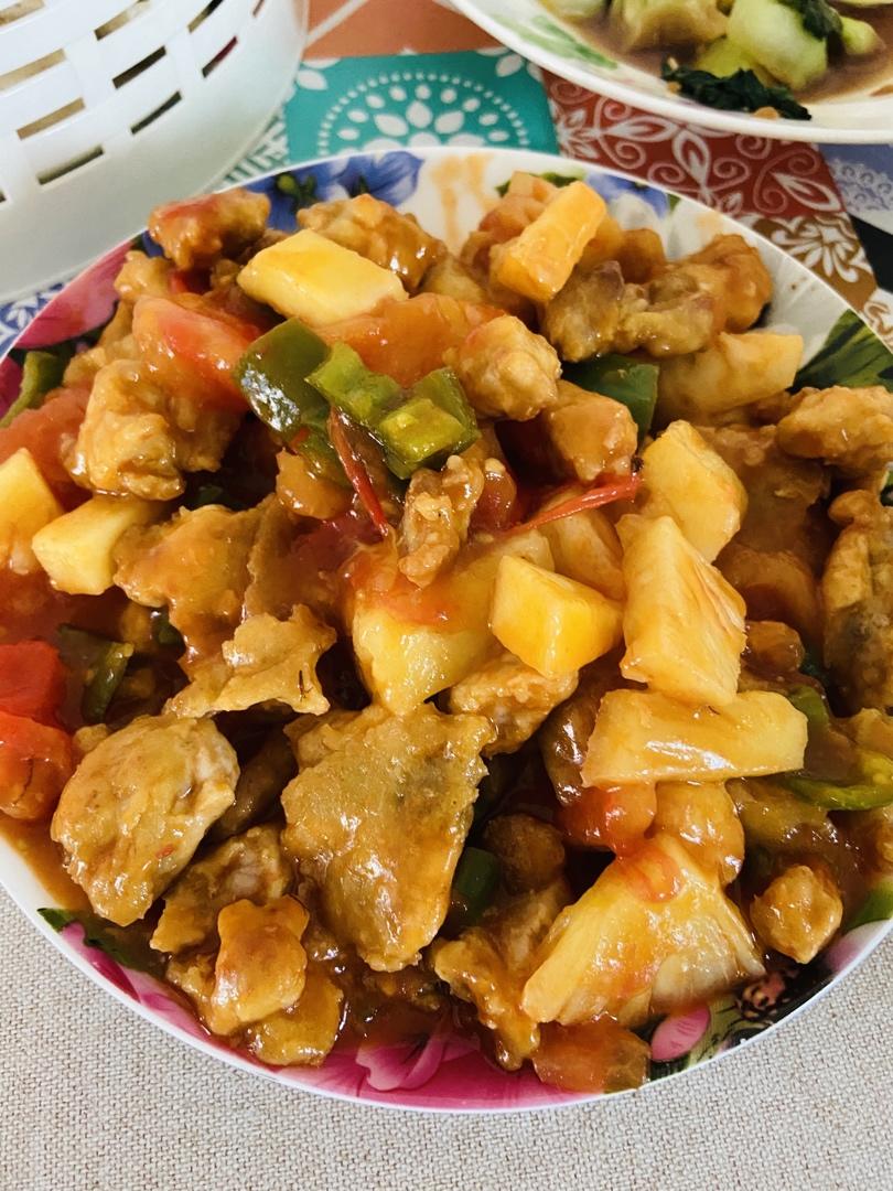 菠萝咕噜肉