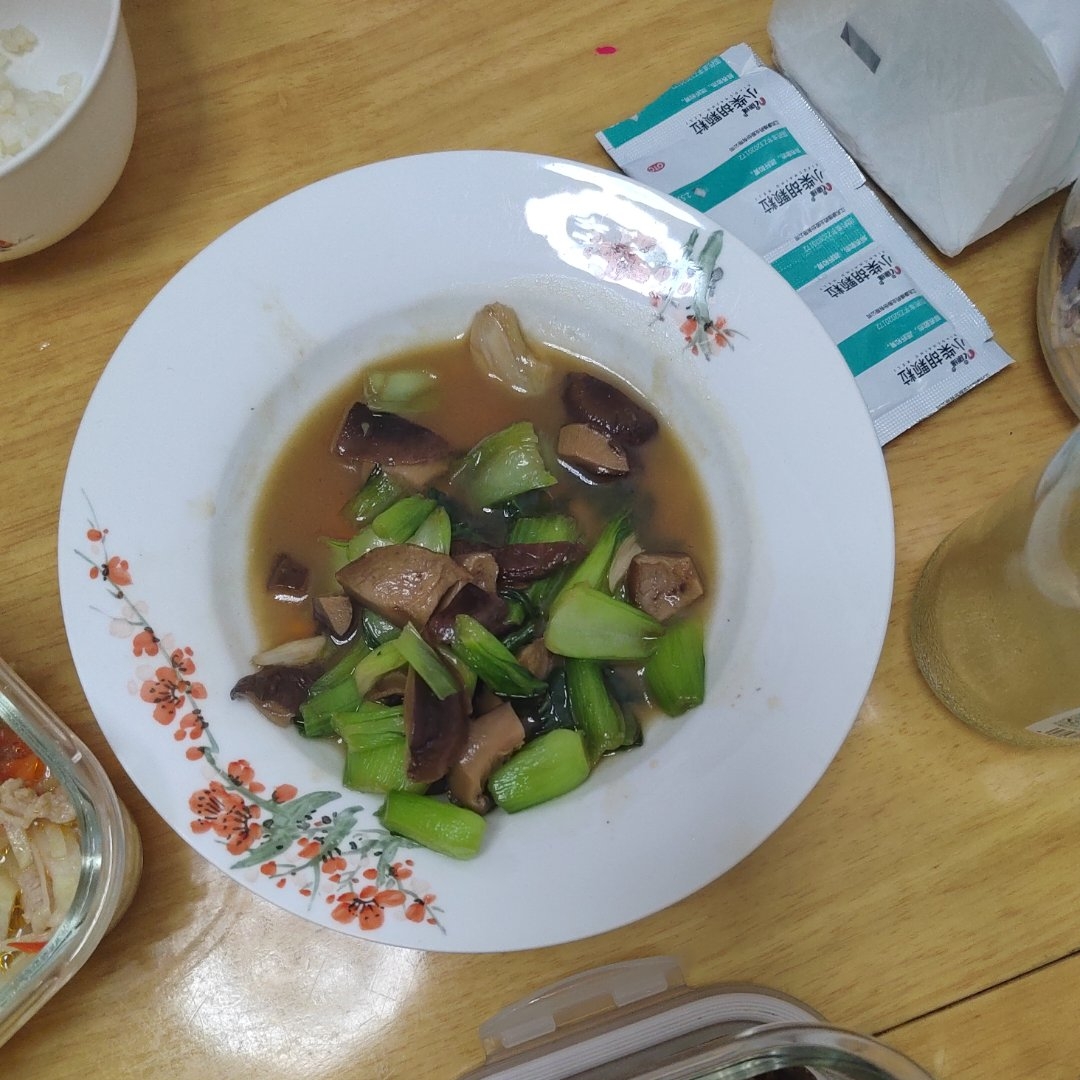 香菇炒小青菜
