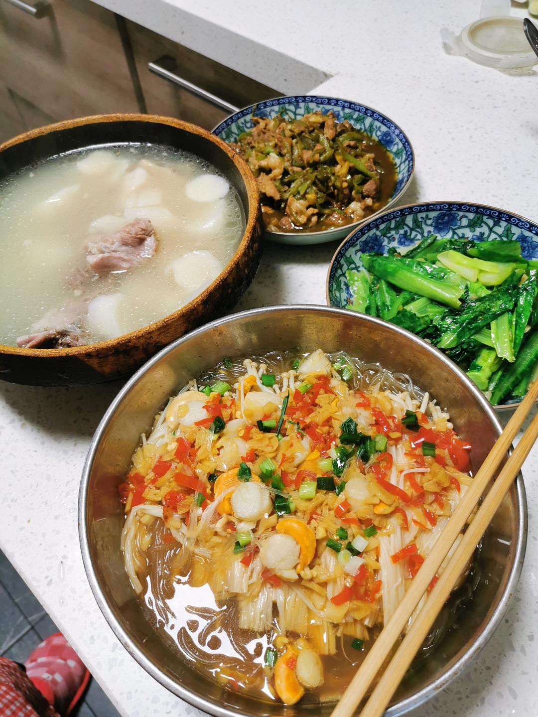 懒人下饭神器，蒜蓉蒸粉丝金针菇娃娃菜