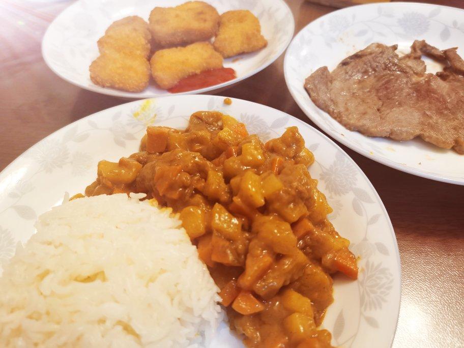 香酥咖喱猪排饭