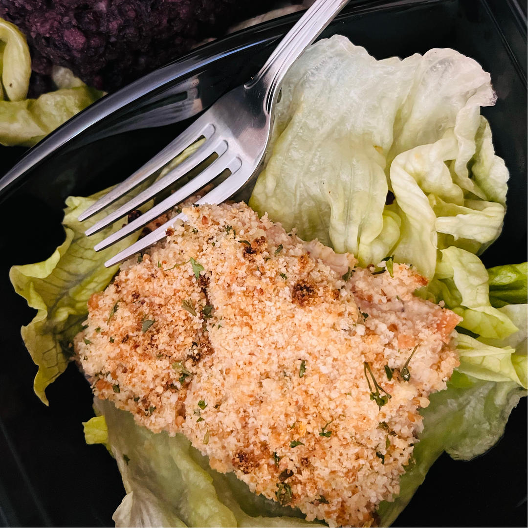 英国烹饪女王Mary Berry (玛丽.贝瑞)的帕玛森欧芹烤三文鱼