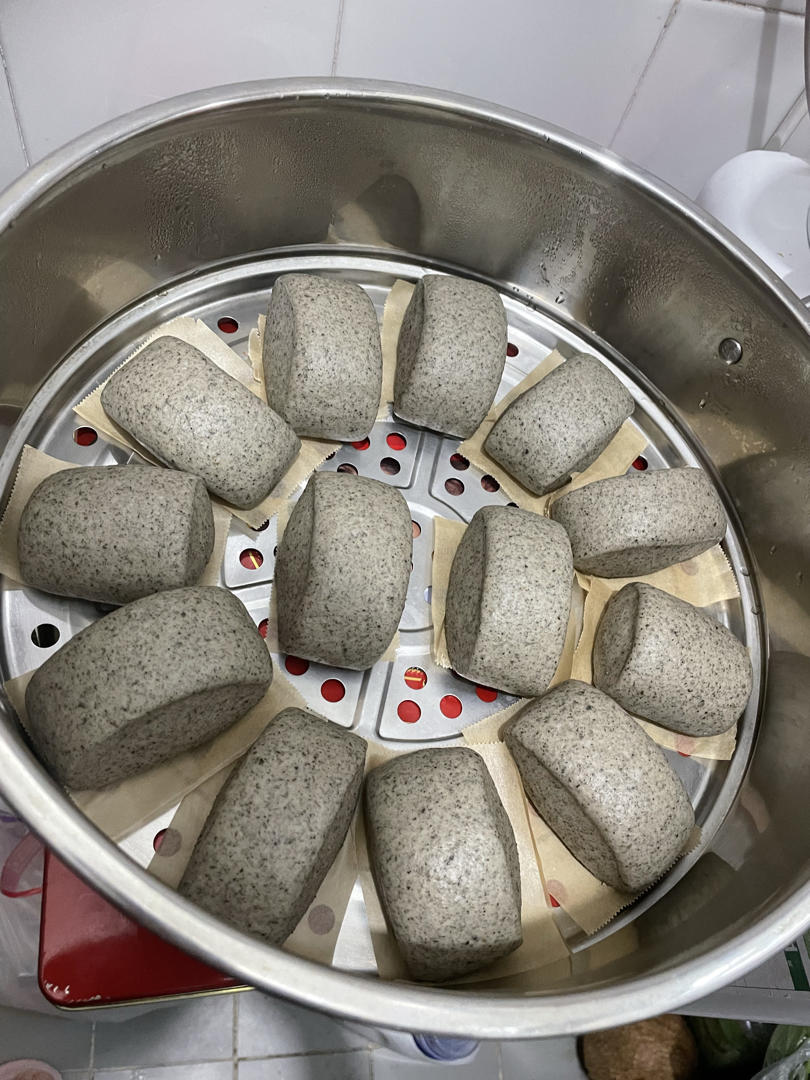 奶香黑芝麻刀切馒头
