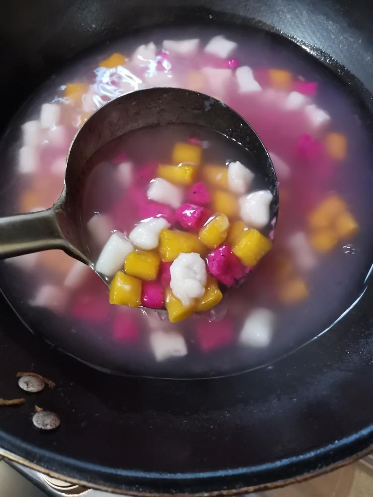 芋圆西米露的做法