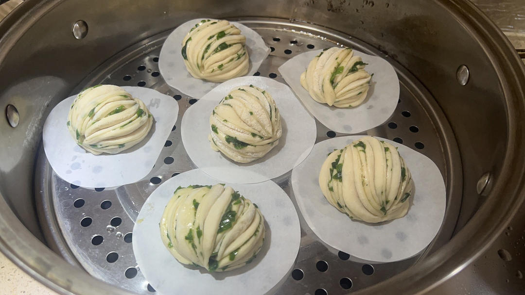 葱油花卷，一根筷子卷出漂亮的造型