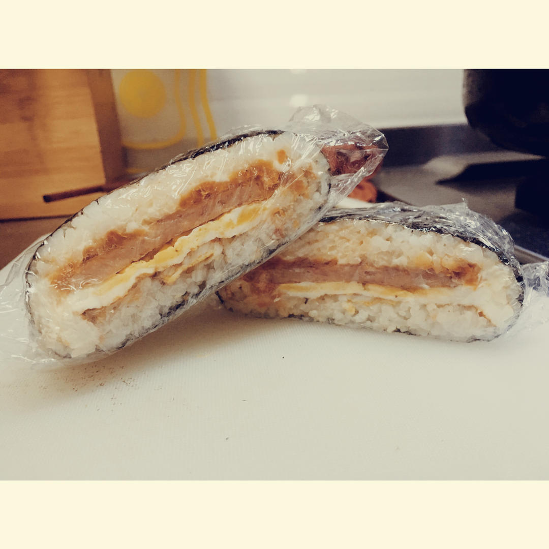 不用捏的饭团(おにぎらず)