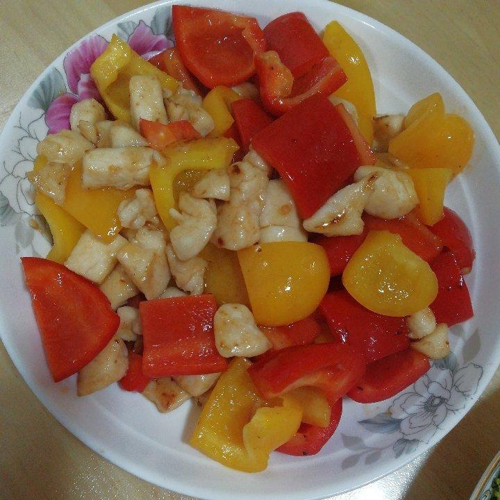 彩椒炒鸡丁