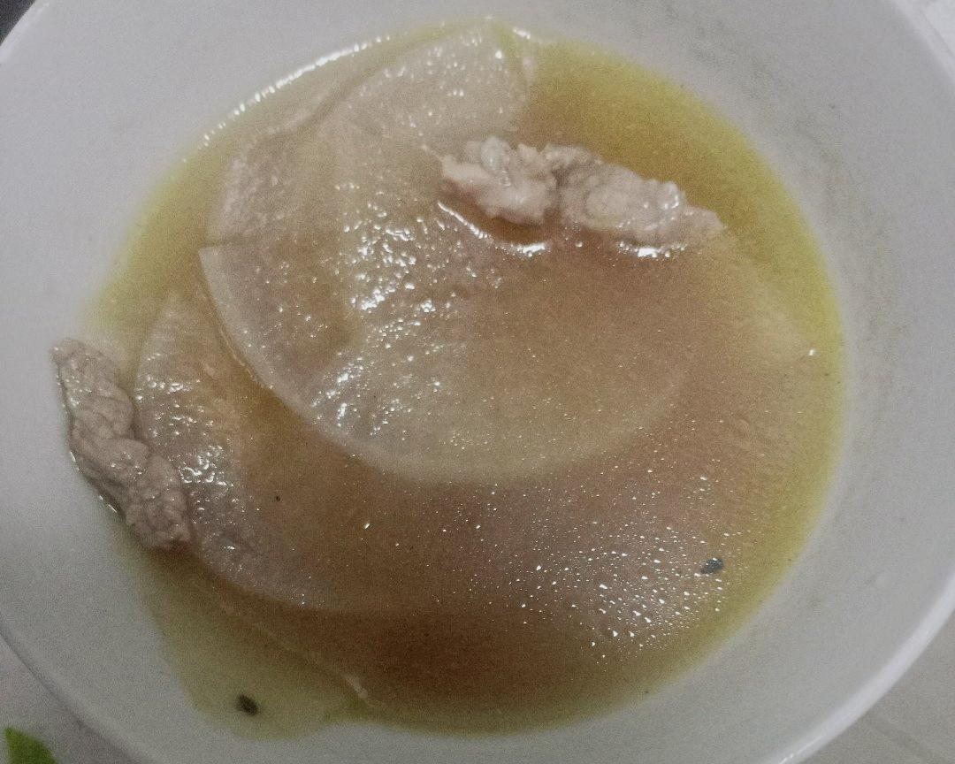 白萝卜肉片汤的做法