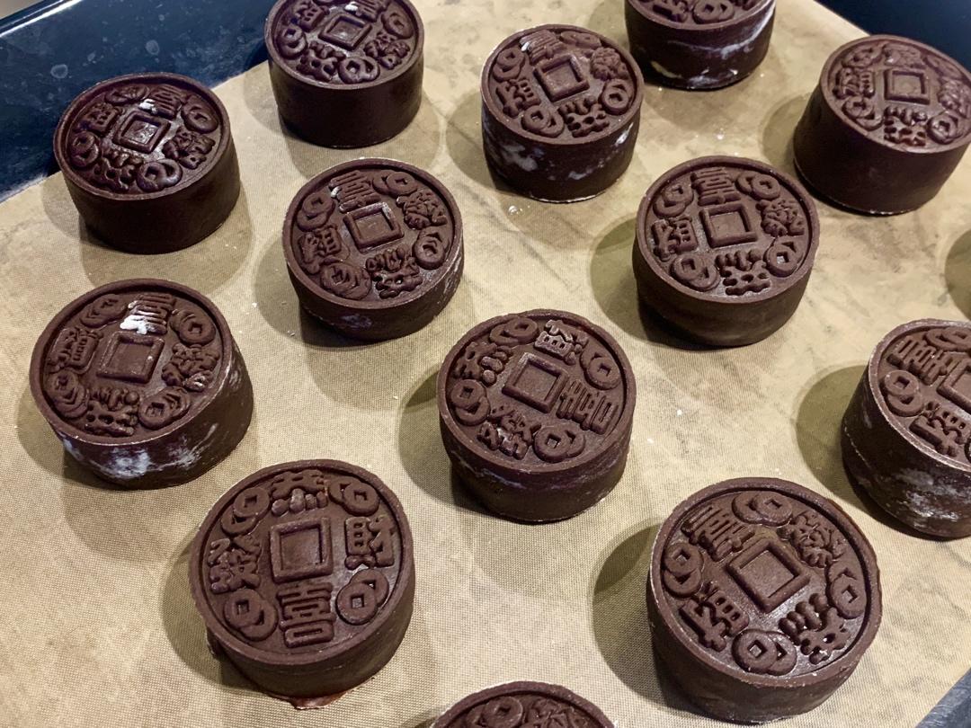 巧克力奶酪椰蓉拉丝月饼