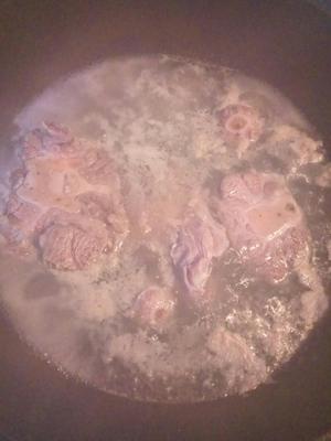 牛尾海参汤的做法 步骤2