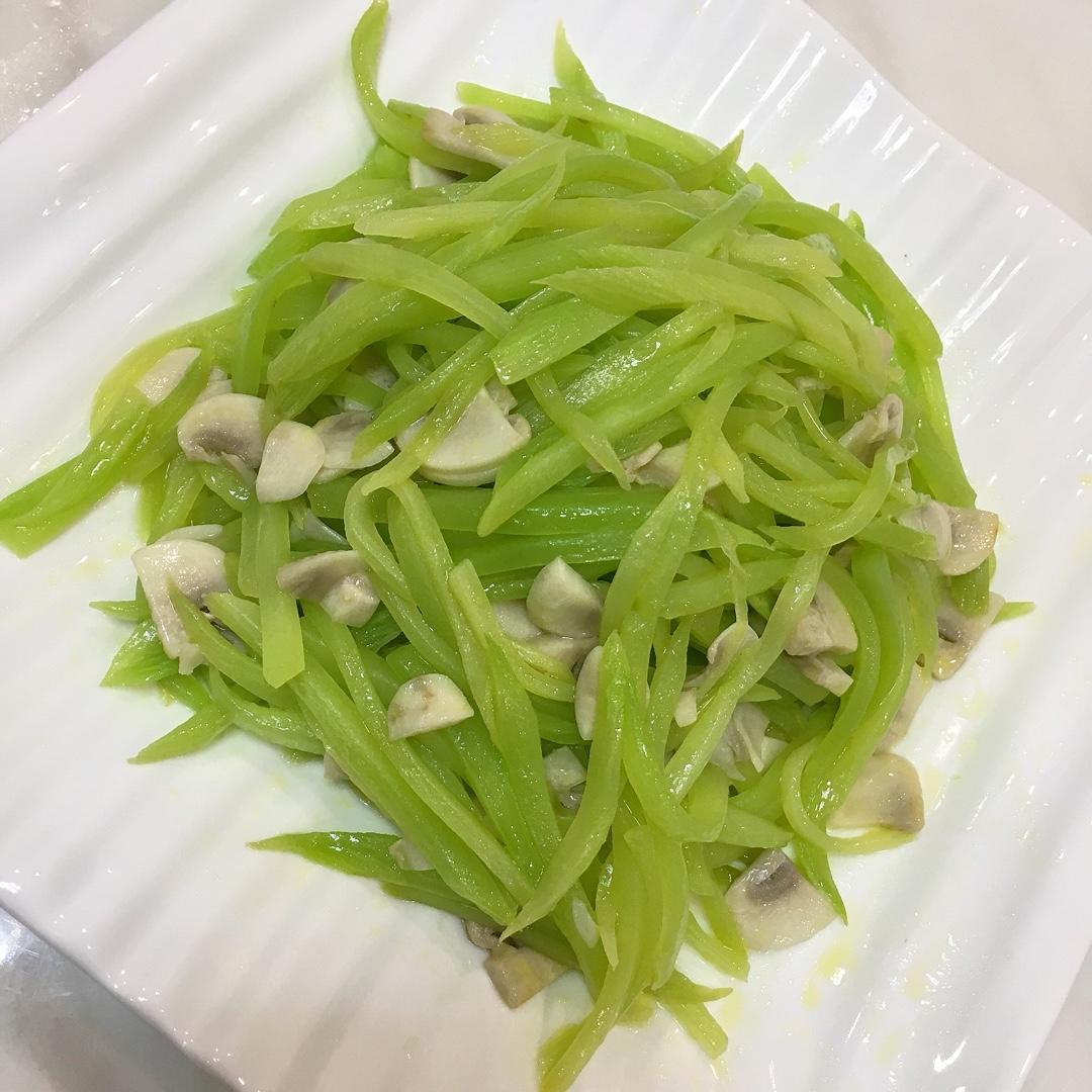 莴笋烩蘑菇