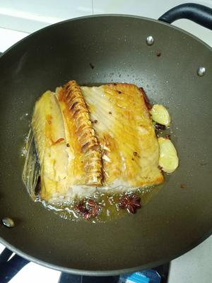 土豆炖青鱼段的做法 步骤1