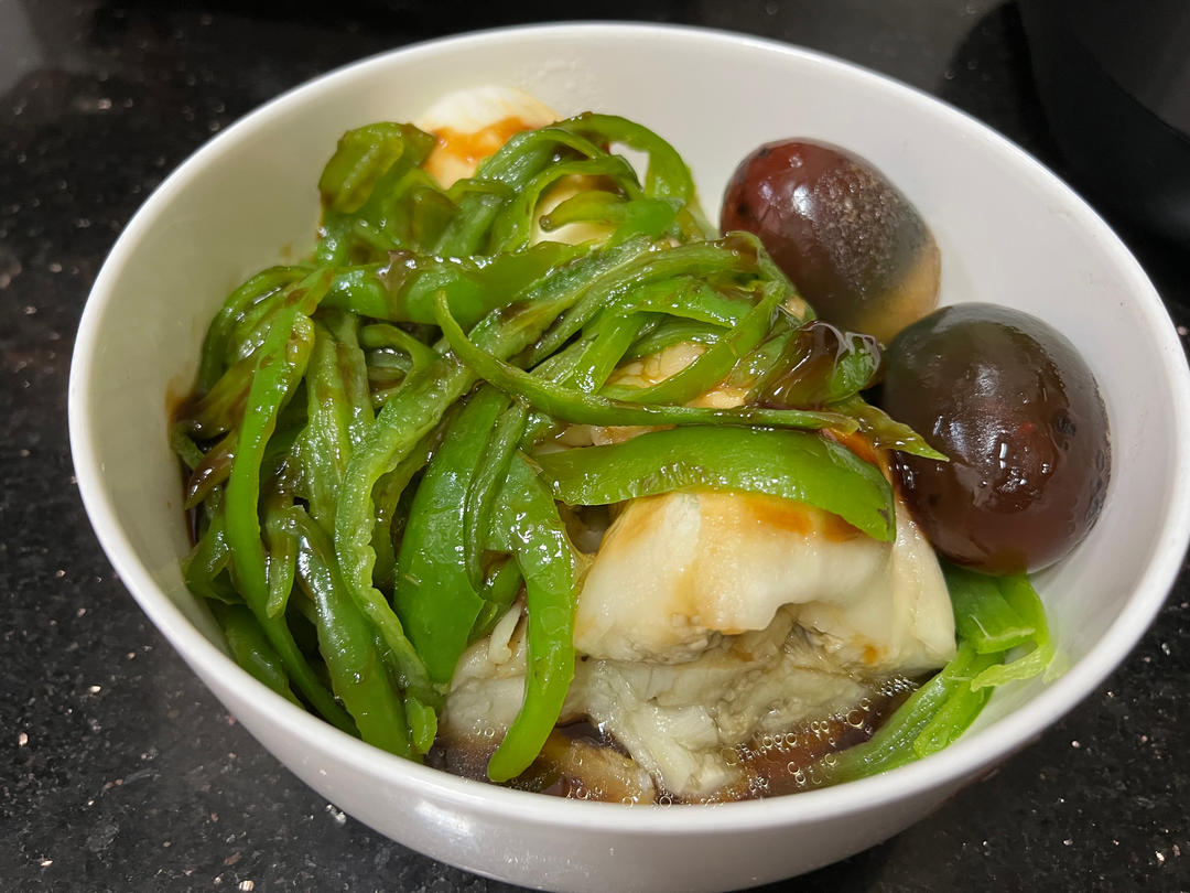 擂辣椒皮蛋茄子