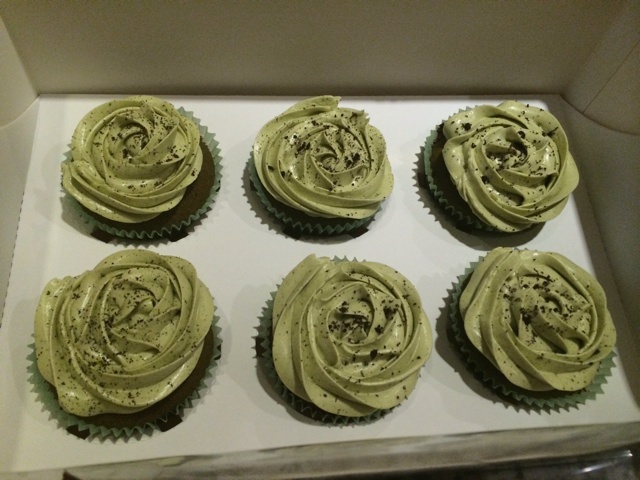 法式奶油顶抹茶纸杯蛋糕CUPCAKE