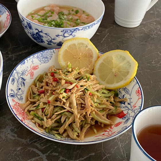 柠檬手撕鸡