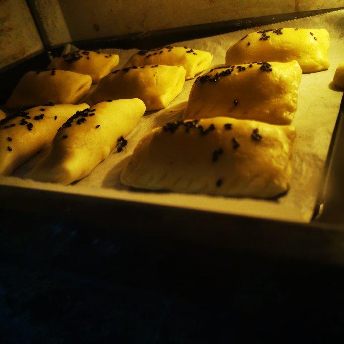 叉烧酥，内有极简叉烧肉馅料做法