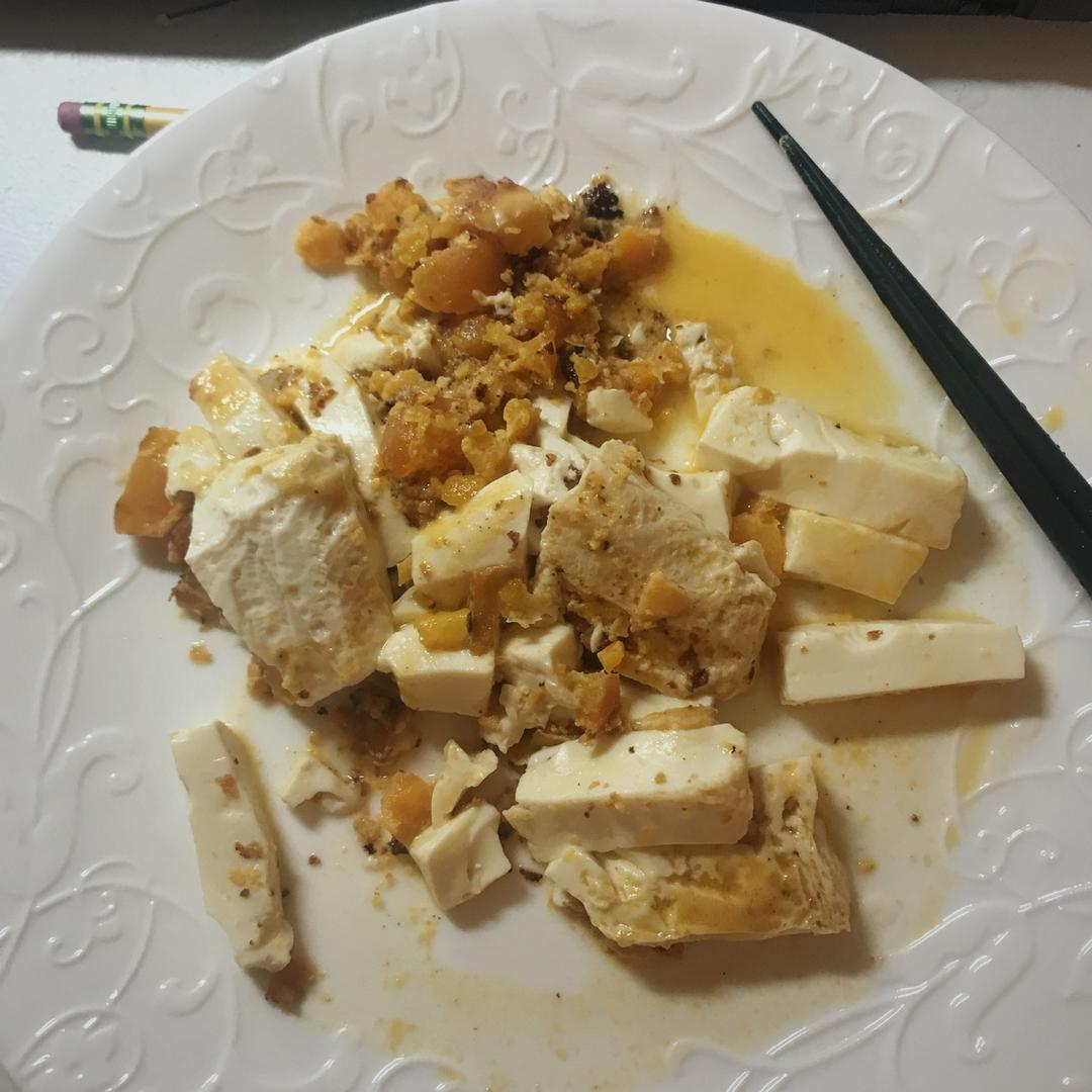 蟹黄豆腐，用它拌饭好吃得让人停不了