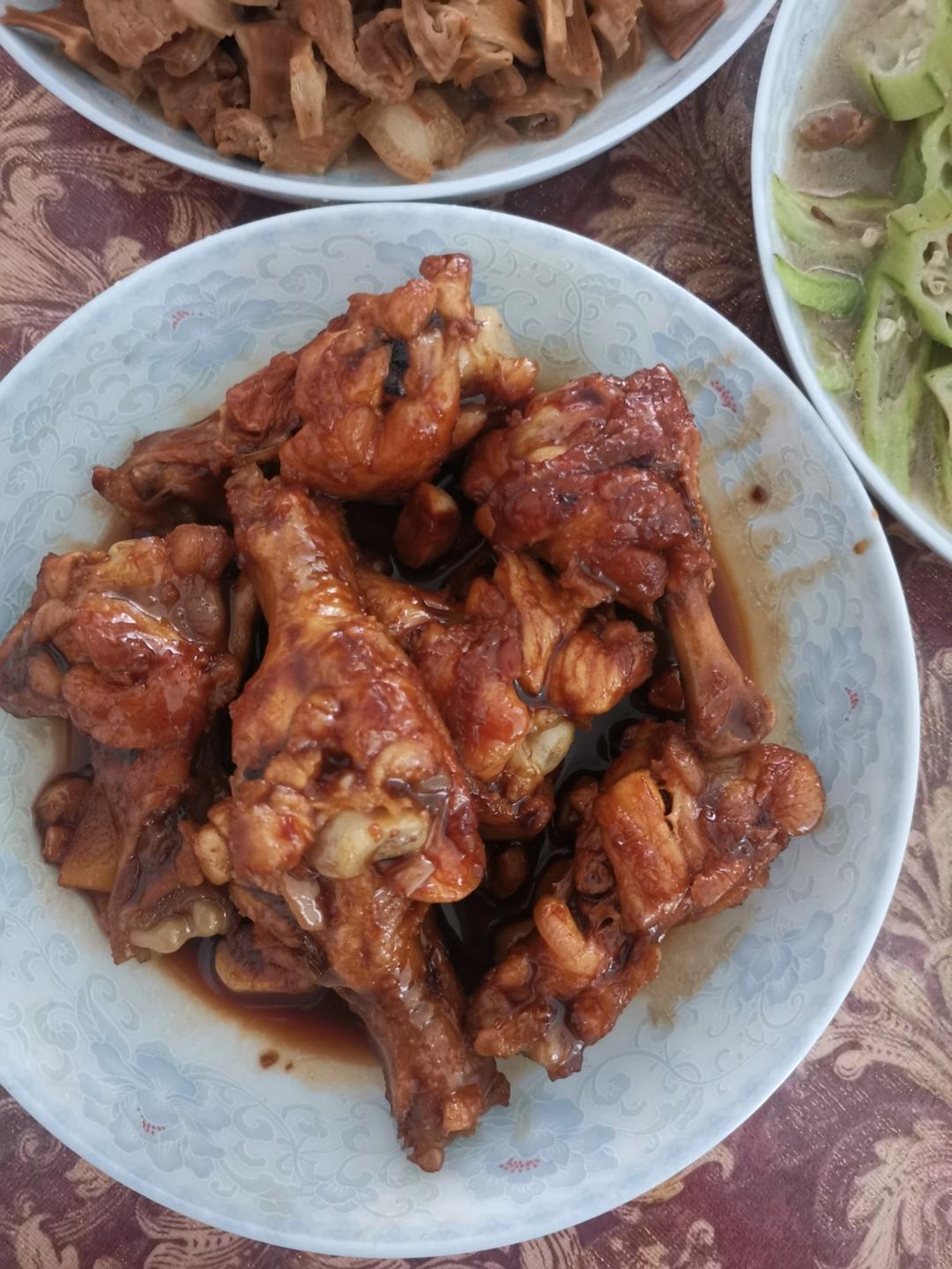 好吃到舔手指的「蒜香蜜汁鸡翅根」👍