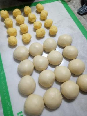 椰蓉淡奶油面包(一次发酵)附椰蓉馅做法的做法 步骤7