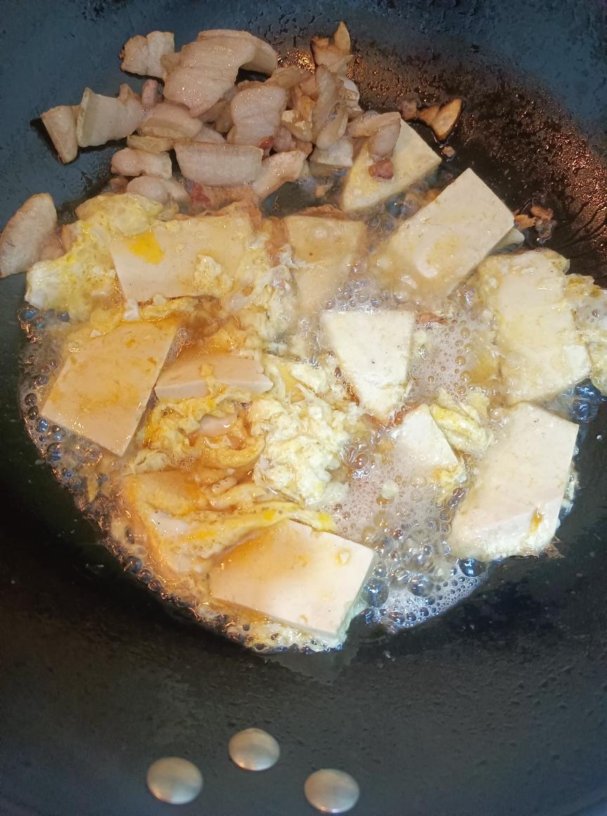 整个冬天都吃不腻的白菜豆腐煲的做法