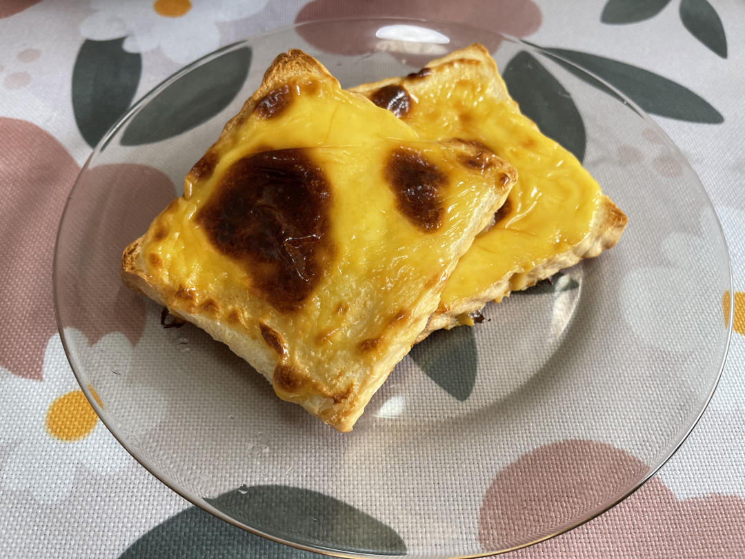 零失败快手岩烧乳酪(熔岩吐司)十分钟网红早餐，好吃哭