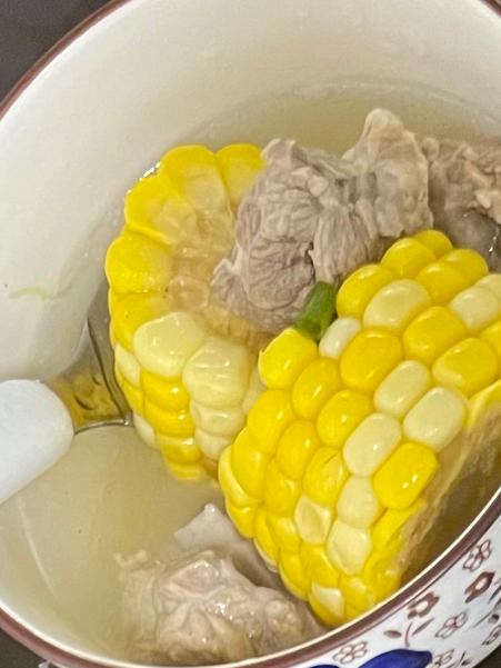 排骨玉米汤