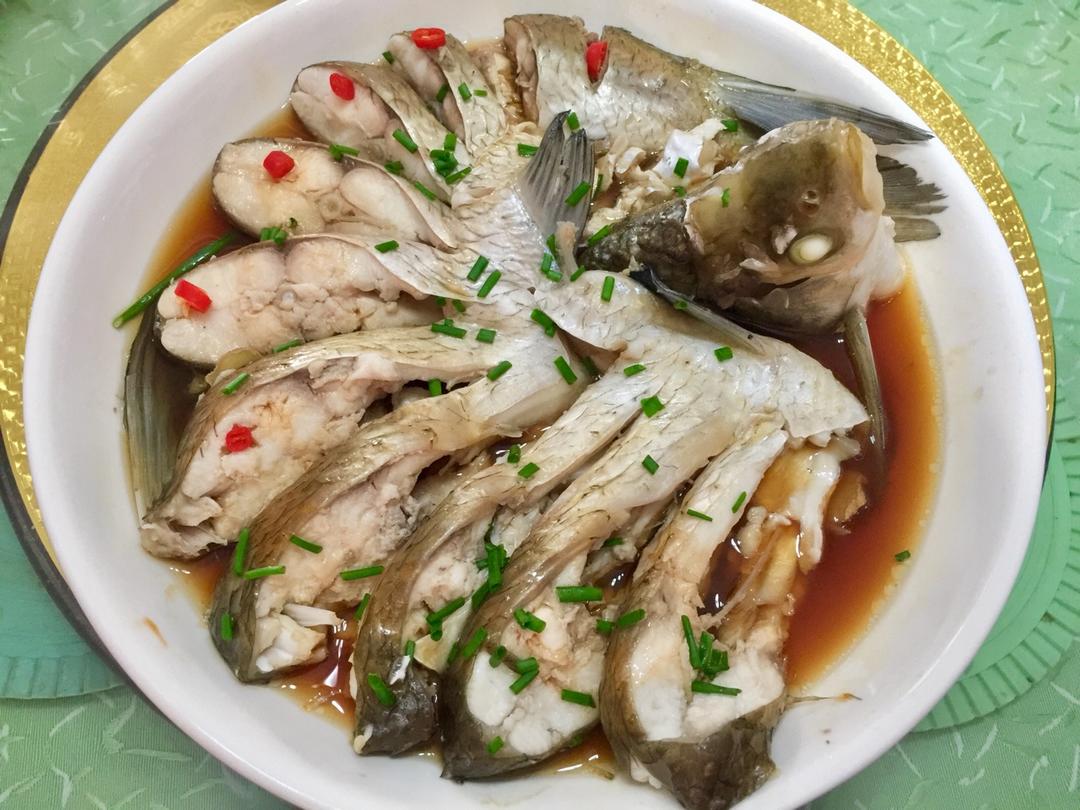 孔雀开屏清蒸鱼