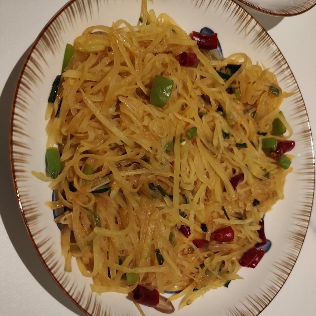 酸辣土豆丝的家常做法 超级下饭