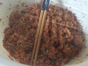 胡萝卜肉包的做法 步骤3
