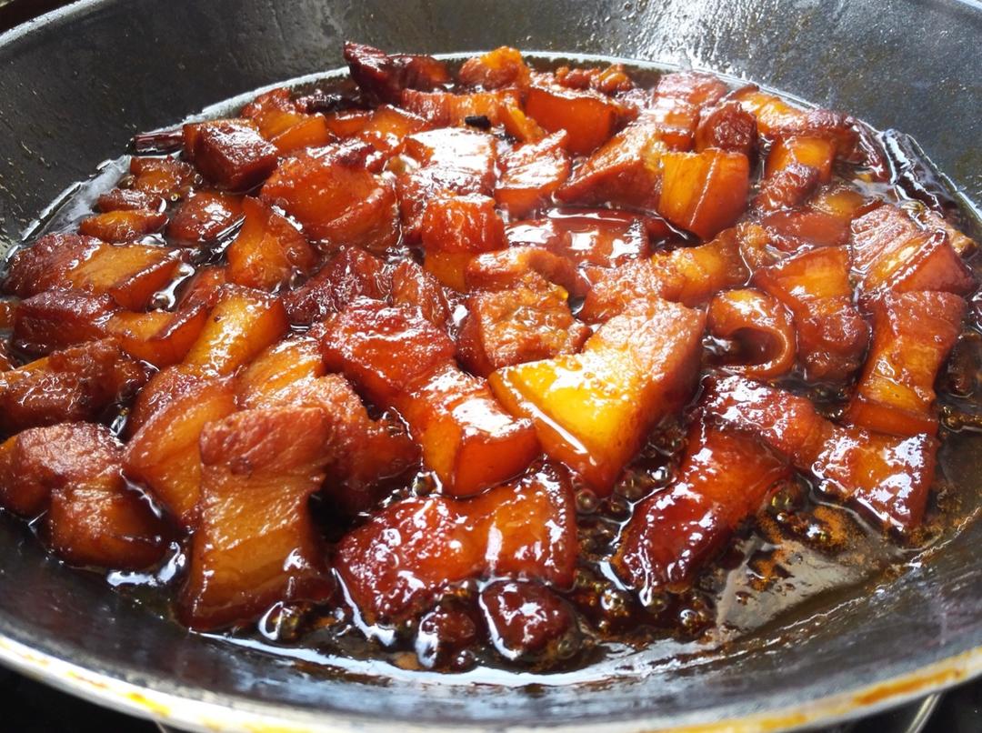 糖花卷做的吃着碗里望着锅里的红烧肉