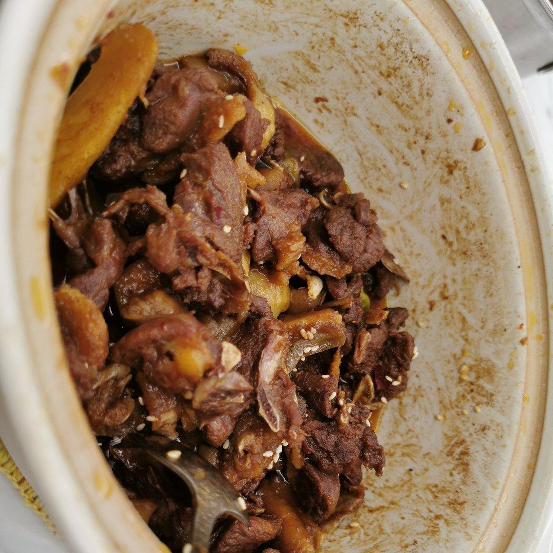 子姜焖鸭煲