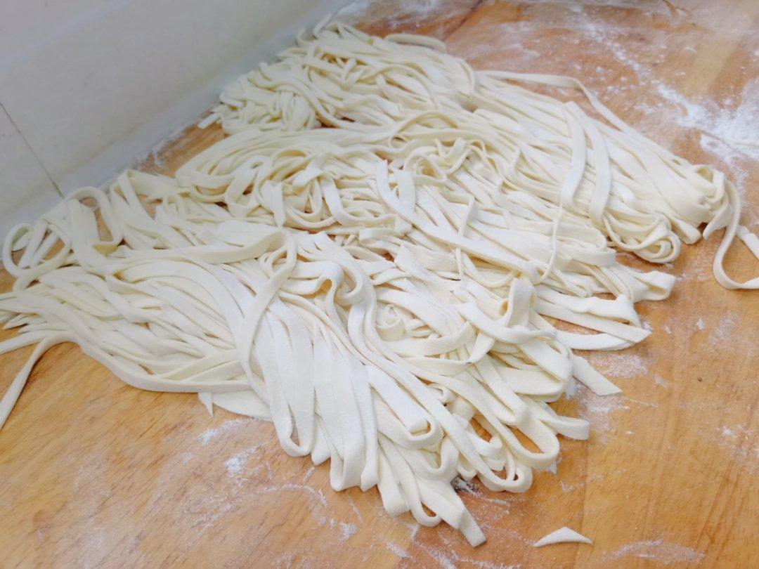 佟小鹤的家常菜--手擀面