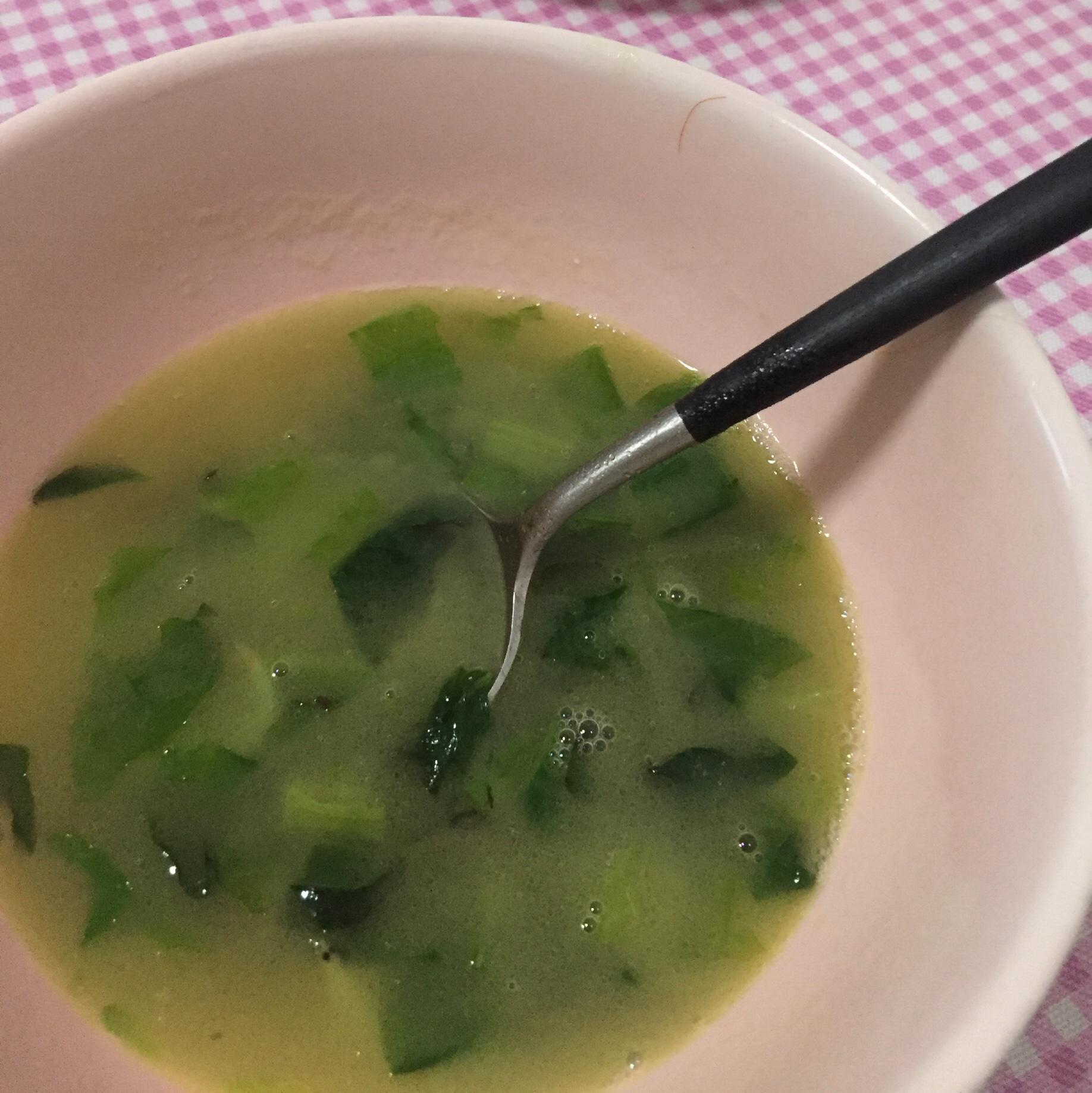 莴笋叶菜汤的做法