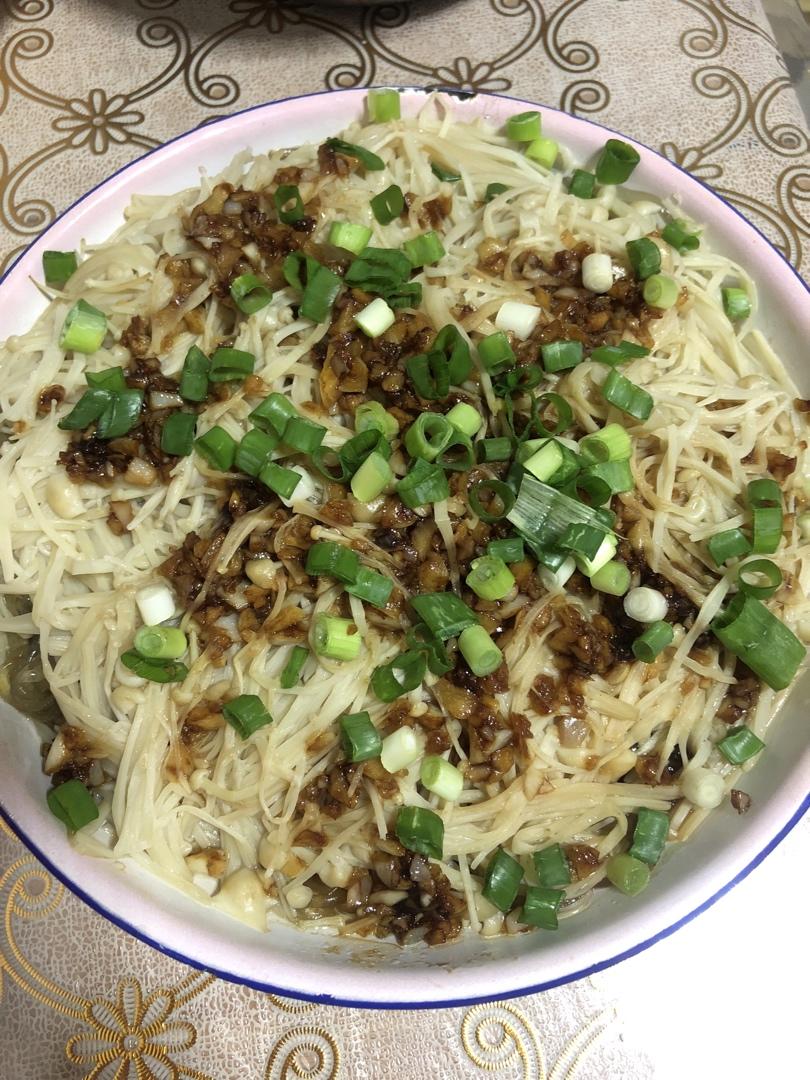 「蒜蓉粉丝金针菇」