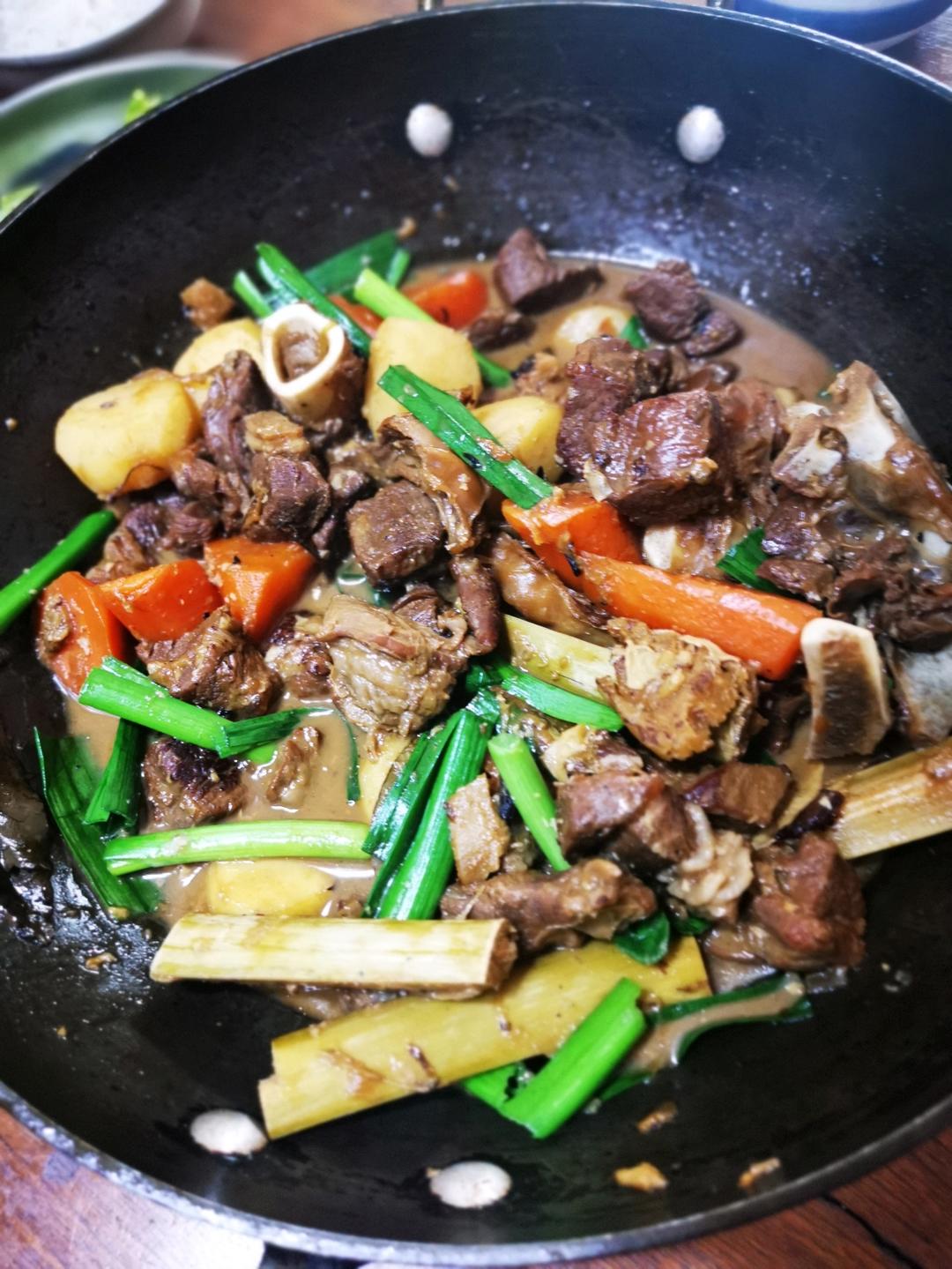 🐑广东人入冬必食！腐乳羊肉煲！好食到lam lam利🔥