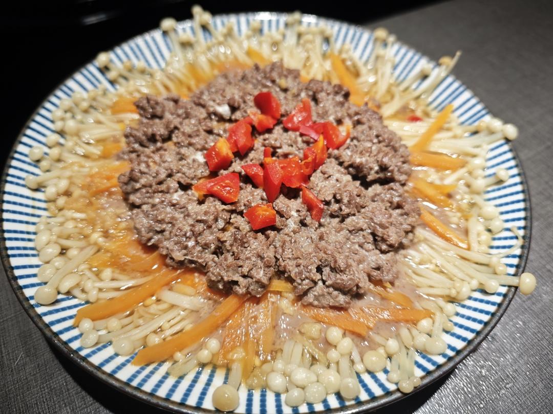 牛肉蒸金针菇
