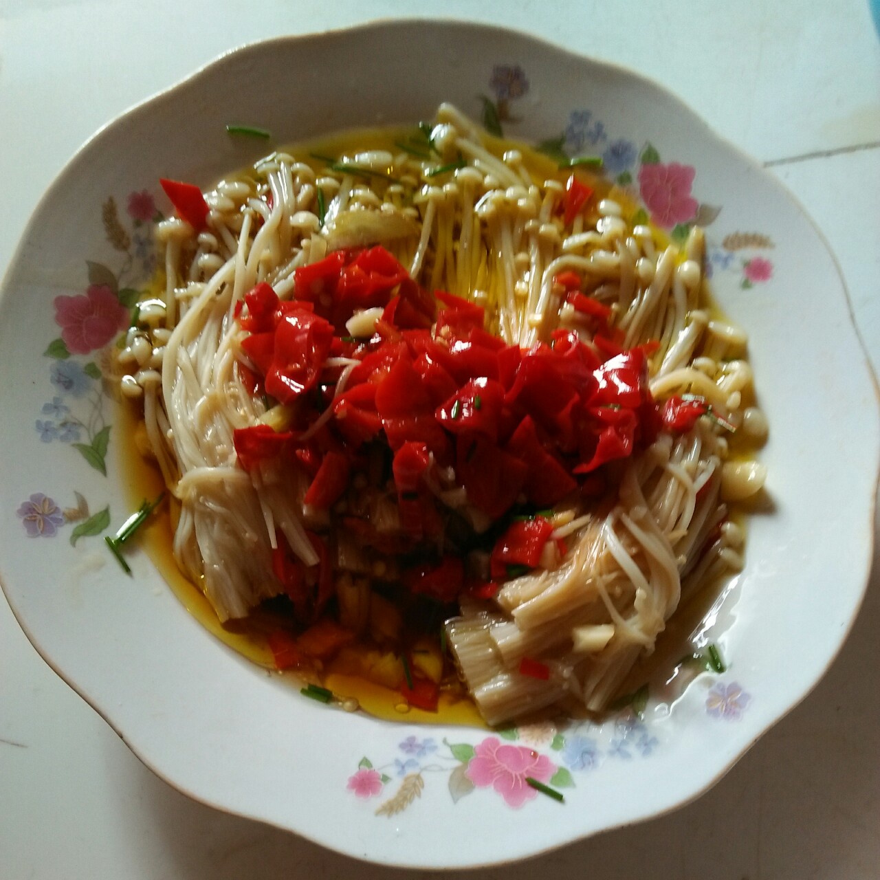 剁椒金针菇