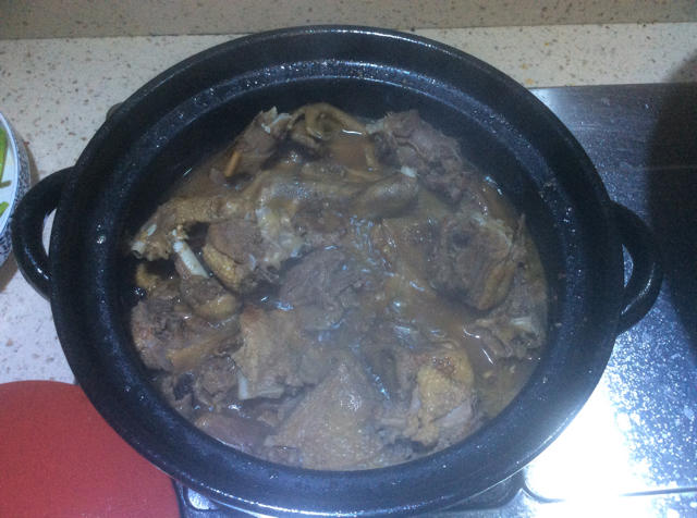 吮指酱香鸭翅