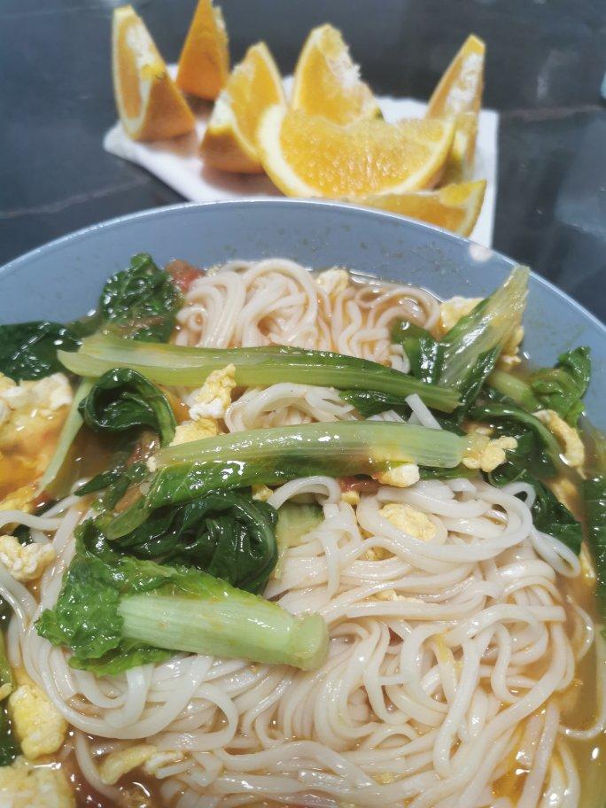三人食