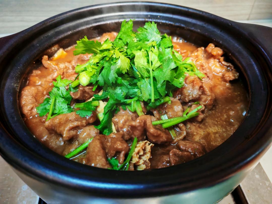 牛肉腐竹番茄煲