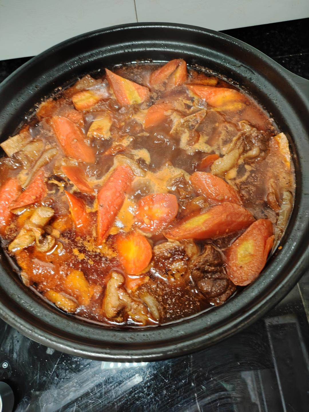 胡萝卜炖牛排骨