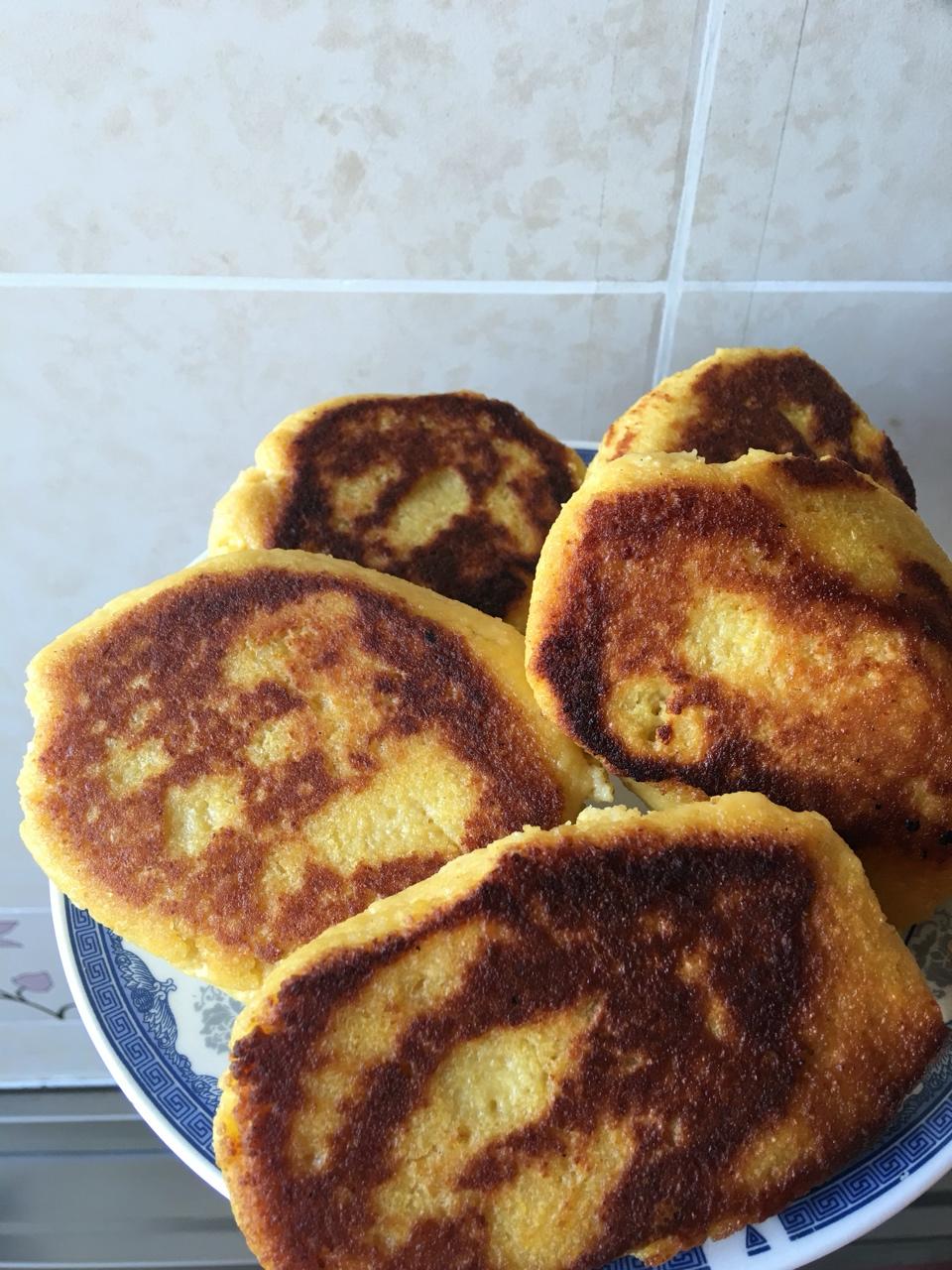 正宗东北玉米面大饼子