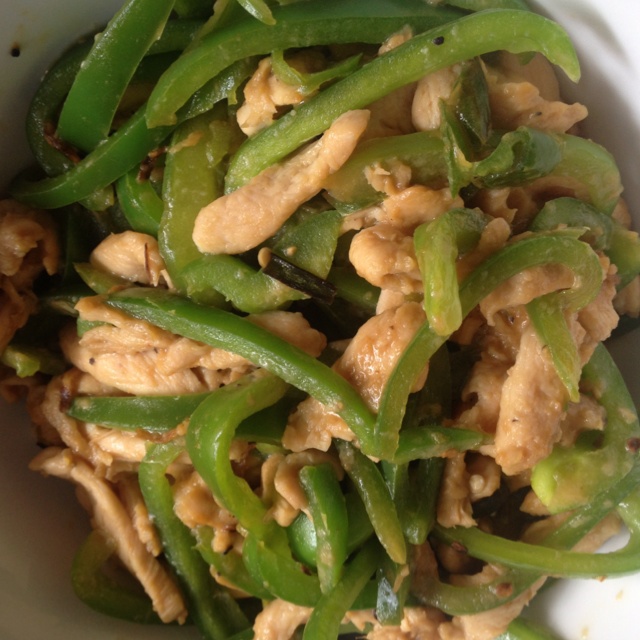 青椒辣子鸡丁