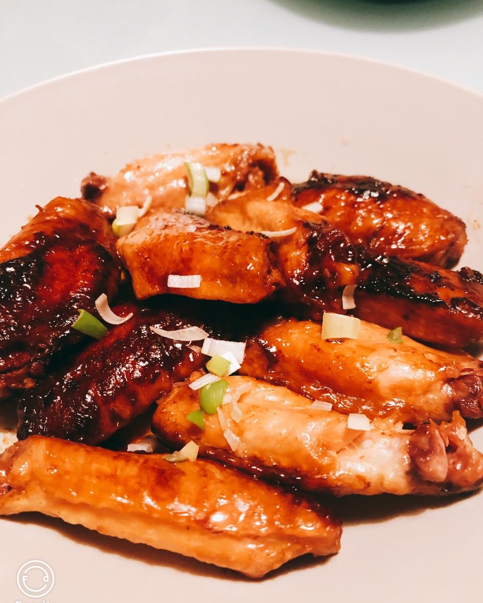 不需要一滴油外酥里嫩的香煎鸡翅