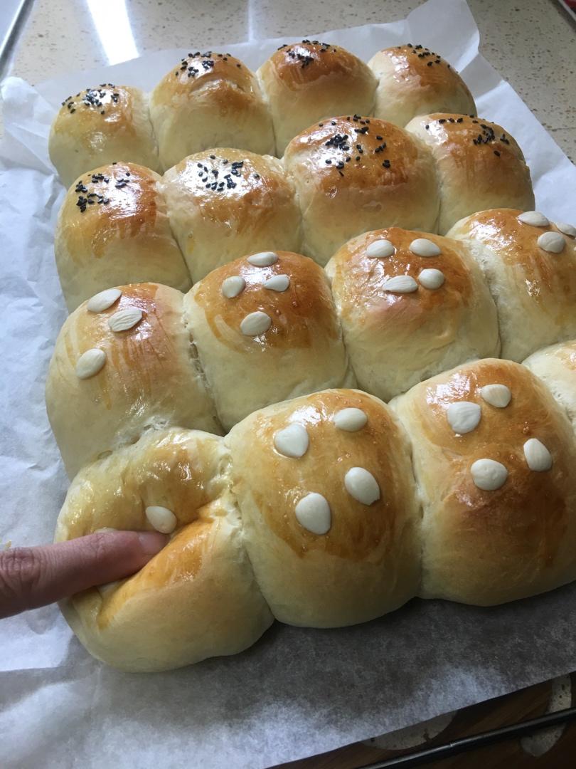 超软牛奶餐包，此配方超软不甜易出膜，放一礼拜不变硬