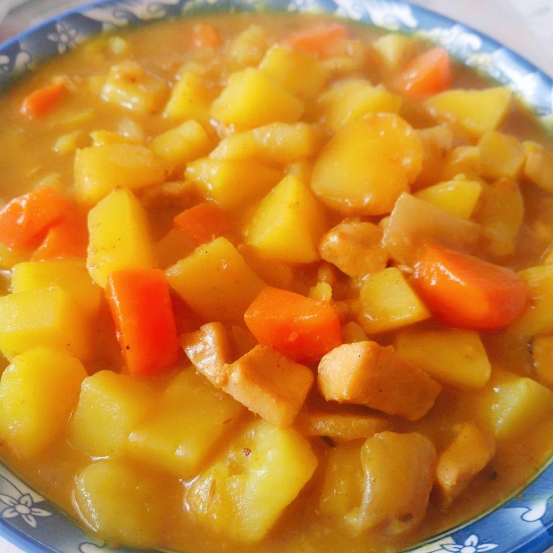 咖喱鸡肉饭