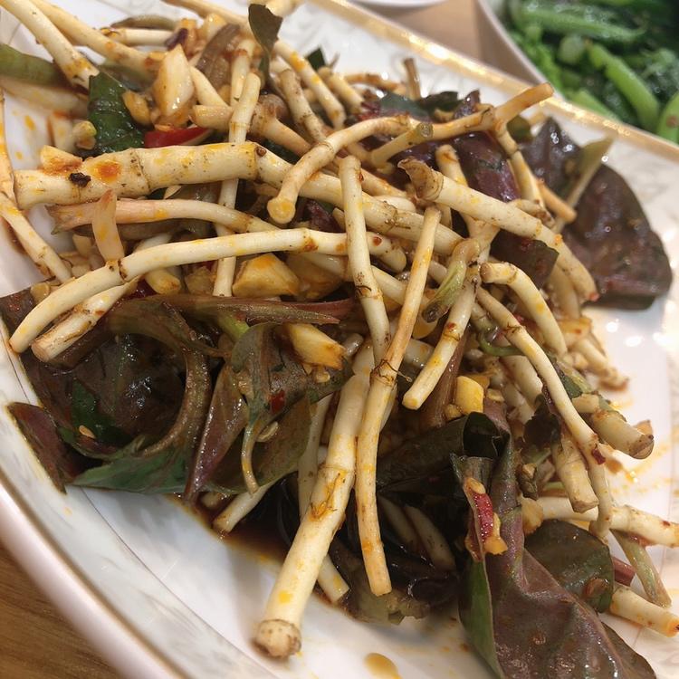 凉拌折耳根
