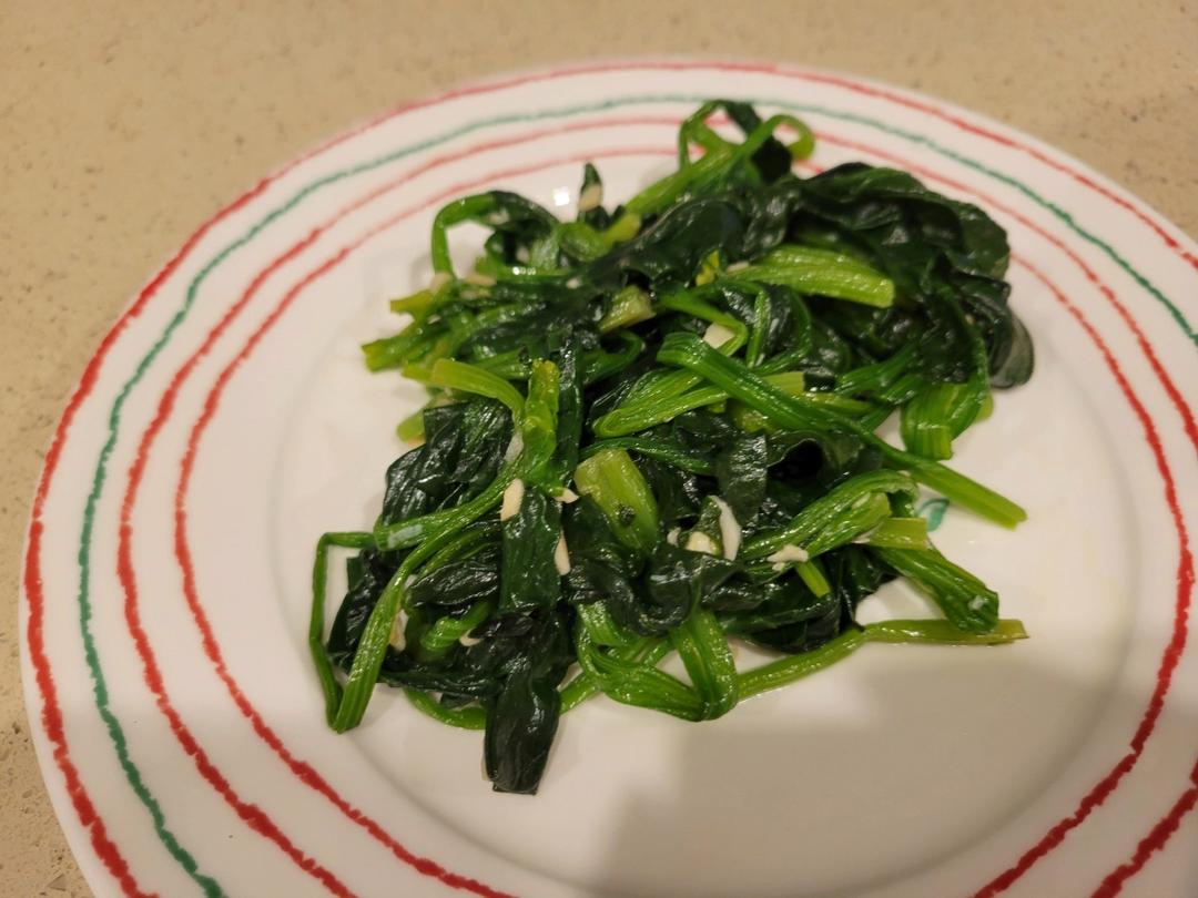 清炒菠菜